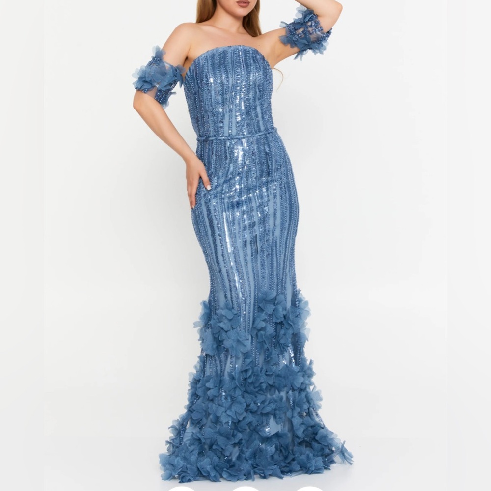 Elegant Blue Sequin Couture Strapless Dress  Size 8
NEW WITH TAGS